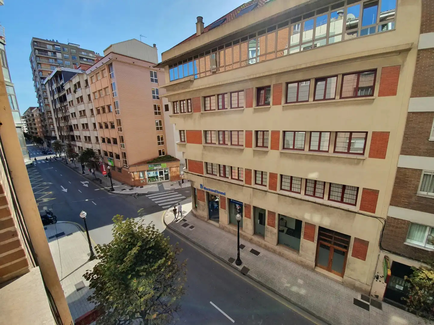 Vista exterior de Oficina de alquiler en Gijón  con Calefacción