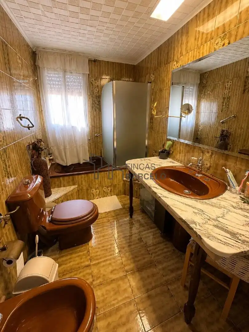 Bany de Casa o xalet en venda en Cadrete
