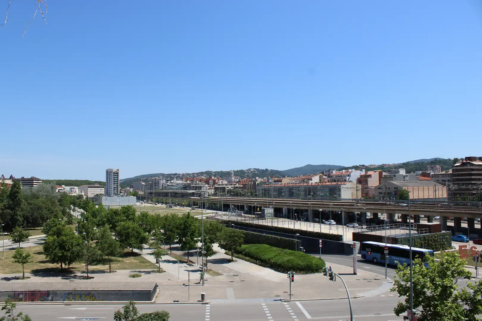 Vista exterior de Piso en venta en Girona con Calefacción y Balcón