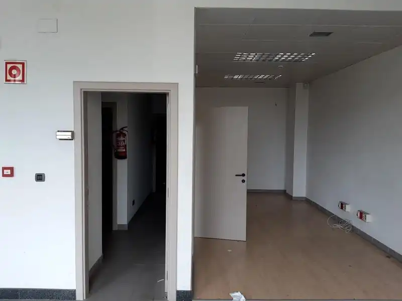 Local comercial en venda a Rúa Matemático Rodríguez 7, imagen 4