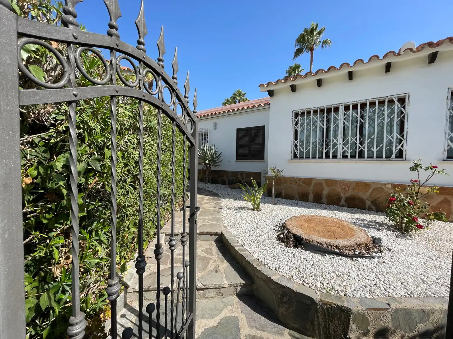 Vista exterior de Casa o chalet de alquiler en Oliva con Aire acondicionado, Calefacción y Jardín privado