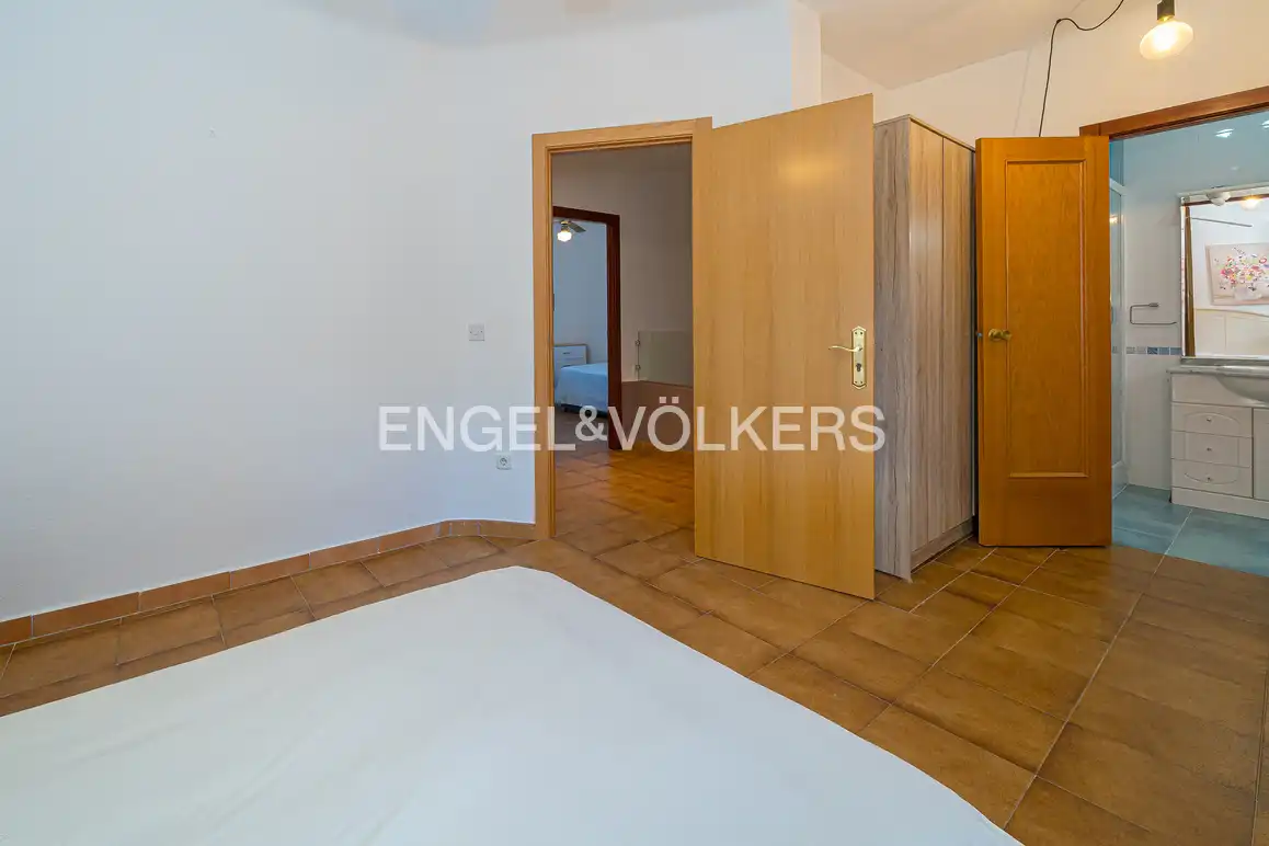 Casa adosada en venta en Benidorm con Aire acondicionado, Jardín privado y Piscina comunitaria