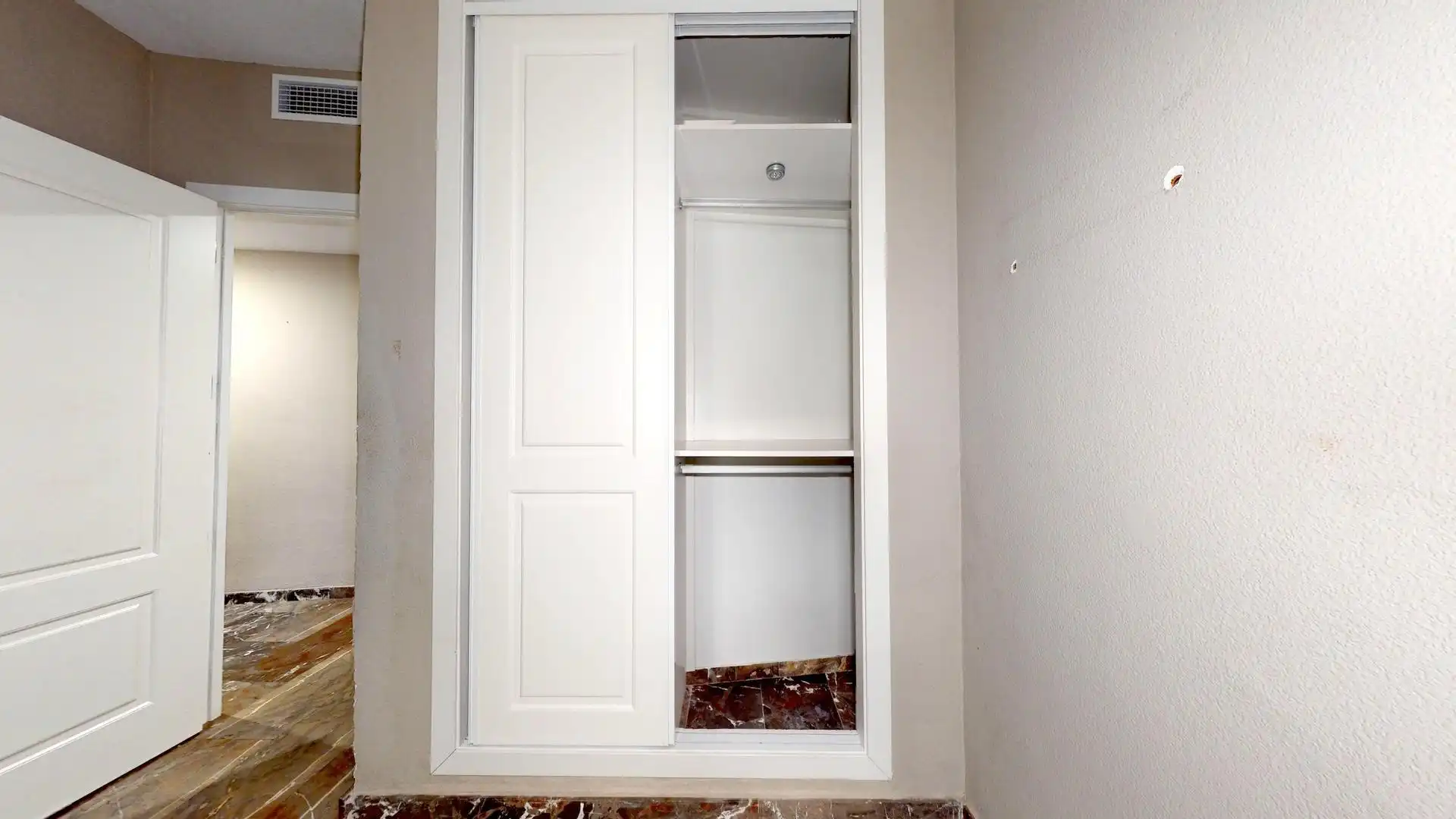 Habitación de Piso en venta en Córdoba con Aire acondicionado, Terraza y Trastero