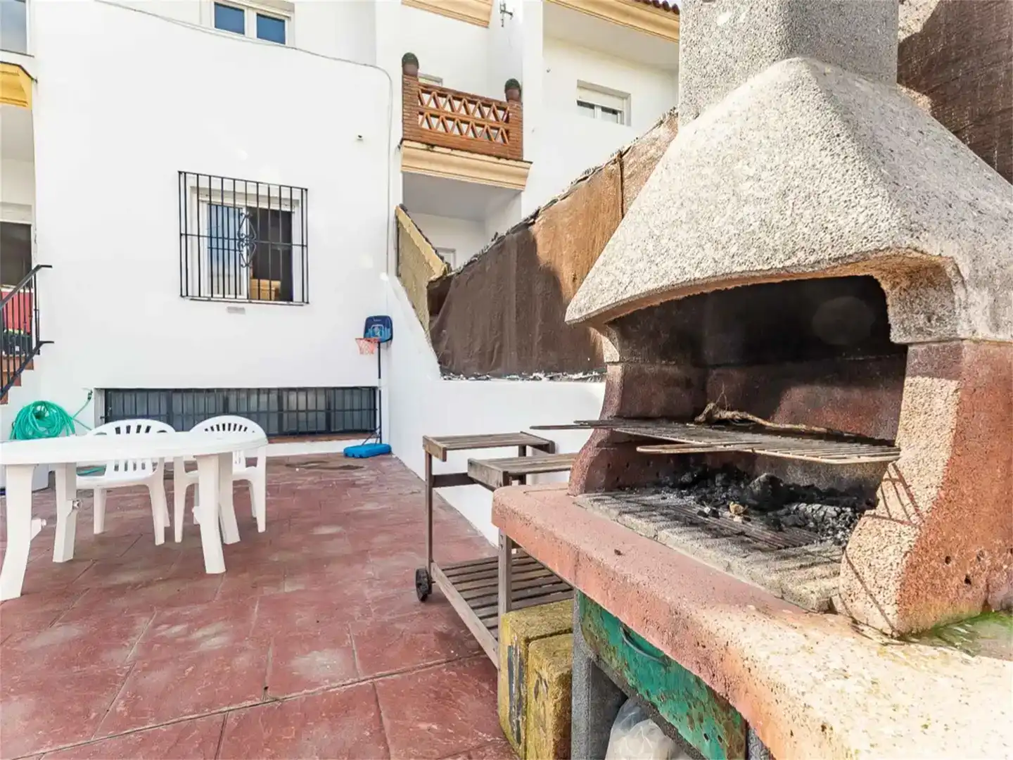 Casa adosada en venda en Cuevas del Becerro amb Balcó