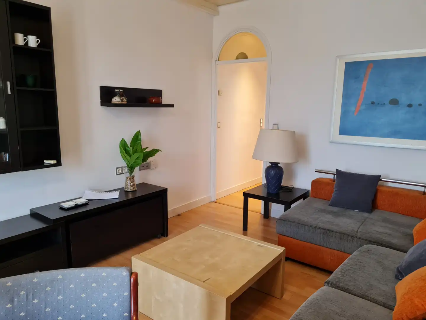 Sala d'estar de Àtic de lloguer en Girona amb Aire condicionat, Calefacció i Parquet