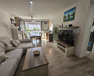 Living room of Flat for sale in  Valencia Capital  with Air Conditioner, Private garden and Parquet flooring