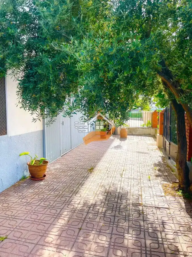 Jardí de Casa adosada en venda en Chirivel amb Calefacció, Terrassa i Balcó