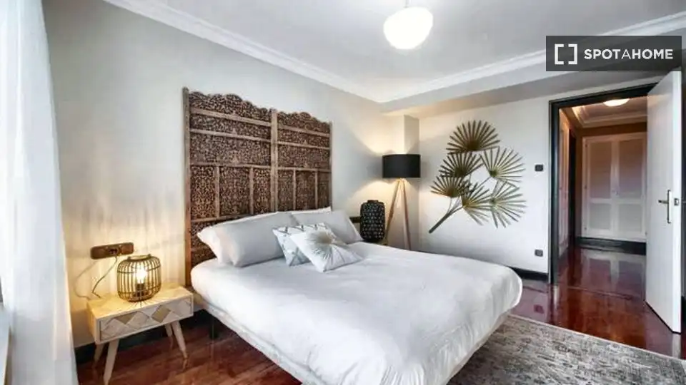 Bedroom of Apartments for share in Donostia - San Sebastián   with Air Conditioner, Terrace and Furnished