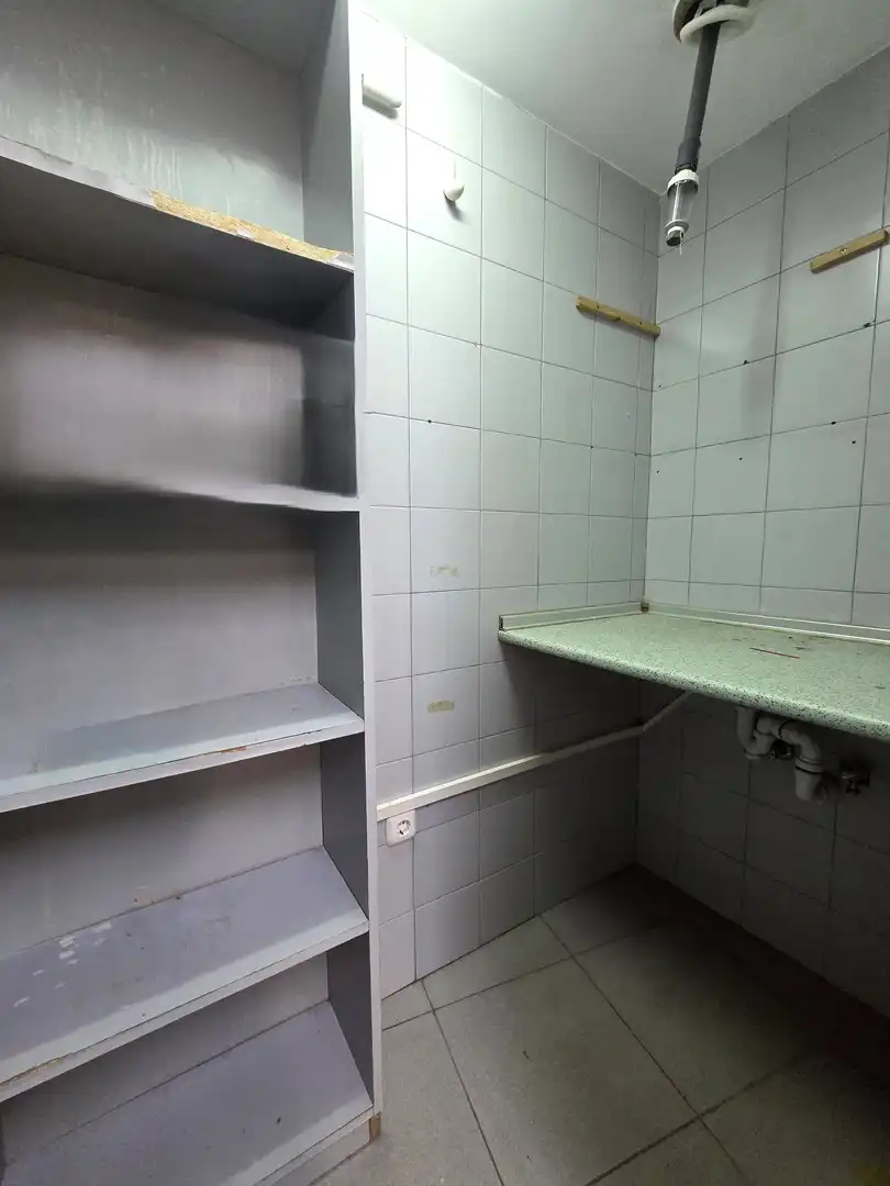 Cuina de Local de lloguer en Las Palmas de Gran Canaria amb Aire condicionat i Terrassa