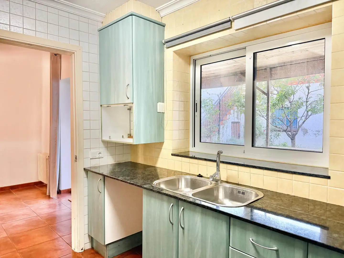 Cocina de Casa adosada en venta en Guardiola de Berguedà con Calefacción, Terraza y Horno