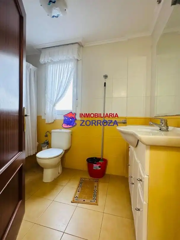 Piso en venta en Calle Los Caserios, Centro