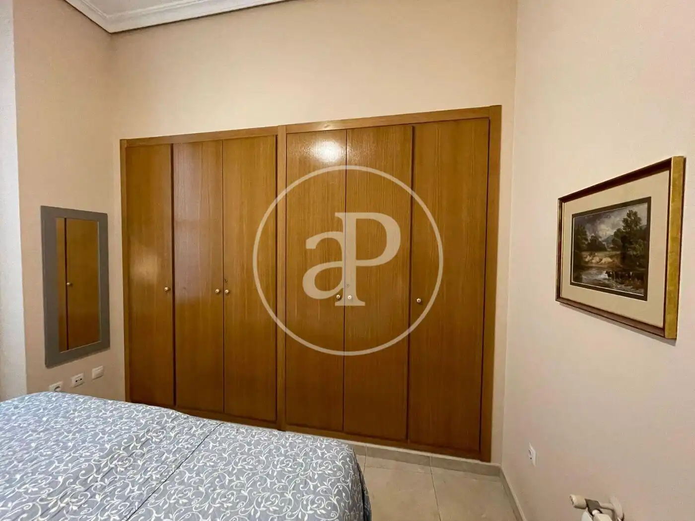 Habitación de Piso de alquiler en Valencia con Aire acondicionado, Calefacción y Balcón