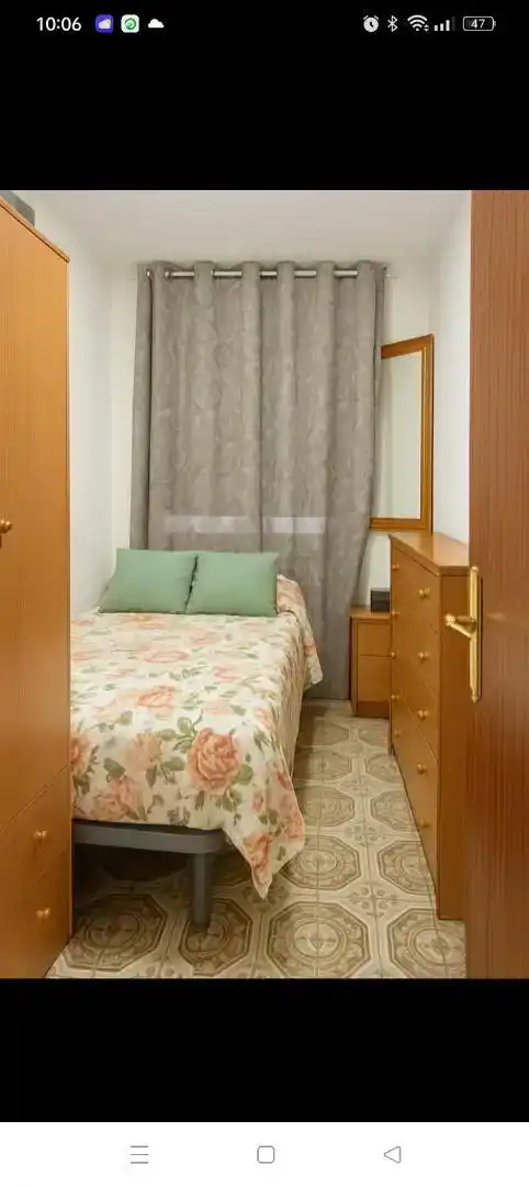 Bedroom of Flat for share in Ripollet  with Furnished, Oven and Washing machine