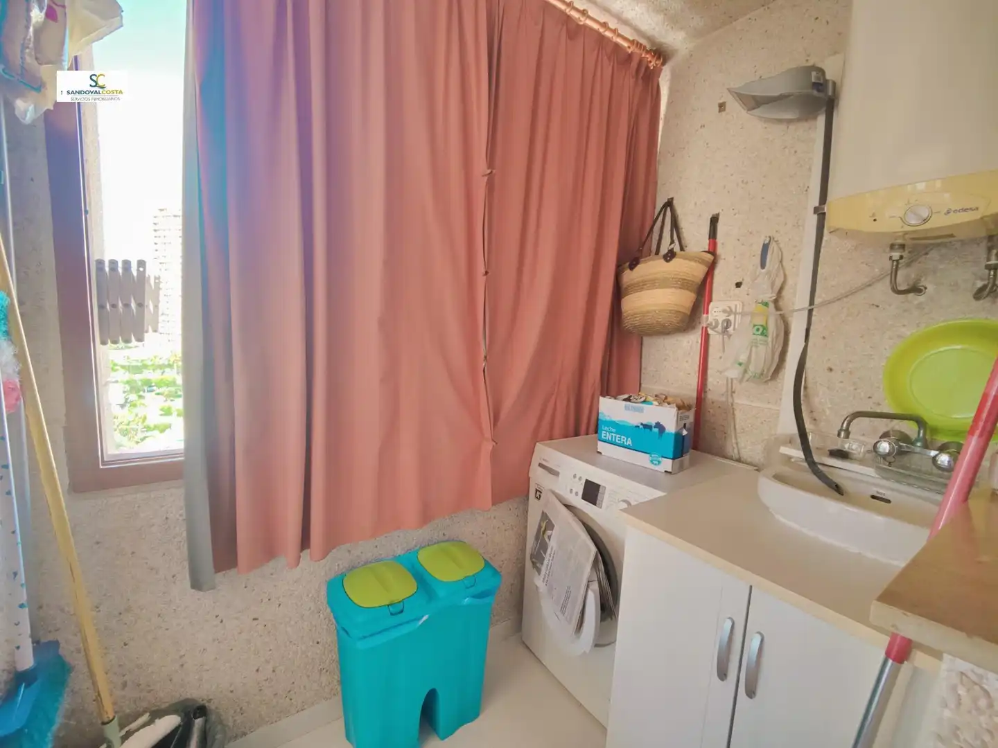 Bathroom of Flat for sale in Alicante / Alacant  with Air Conditioner, Terrace and Storage room