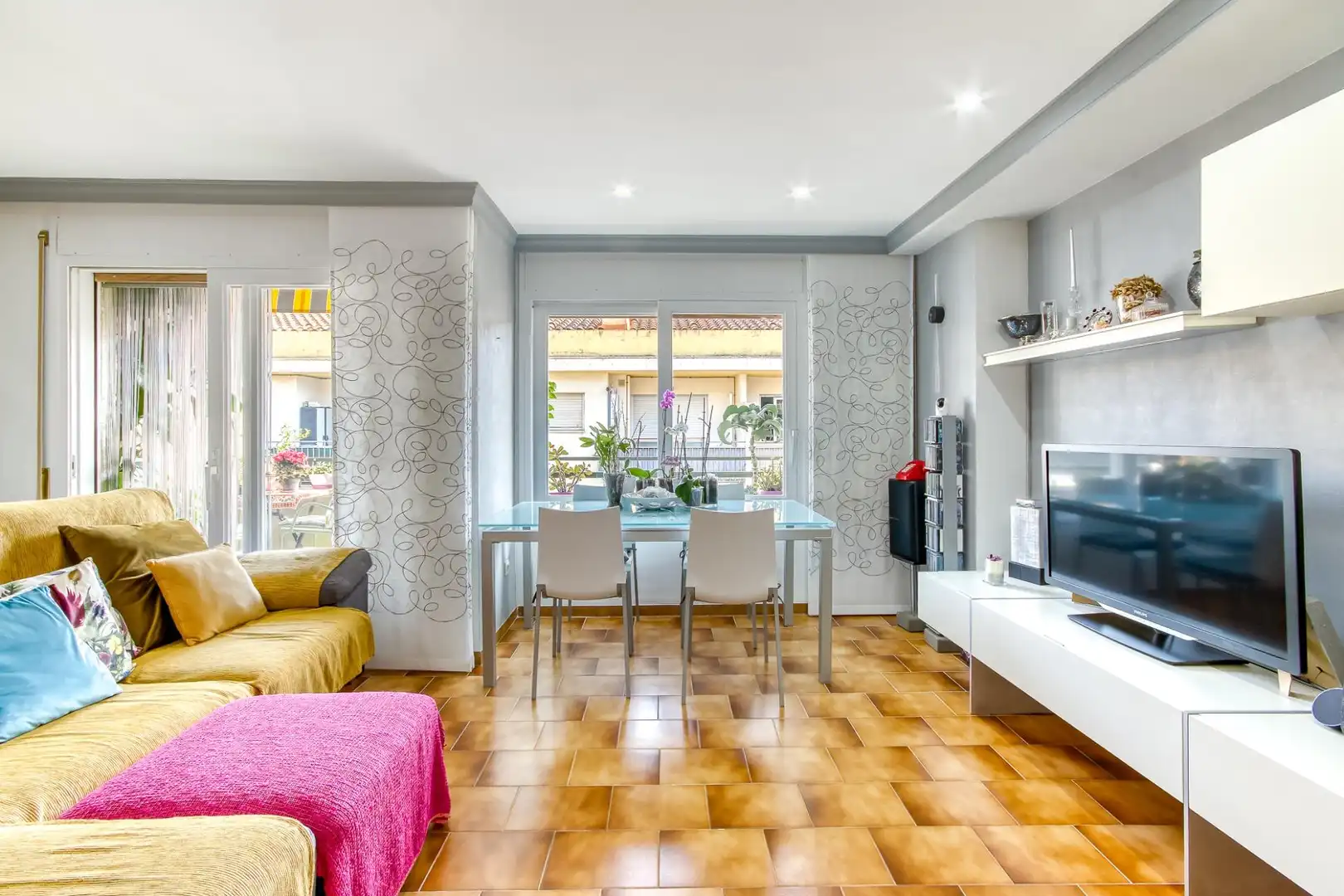 Sala d'estar de Àtic en venda en Roses amb Aire condicionat, Calefacció i Terrassa