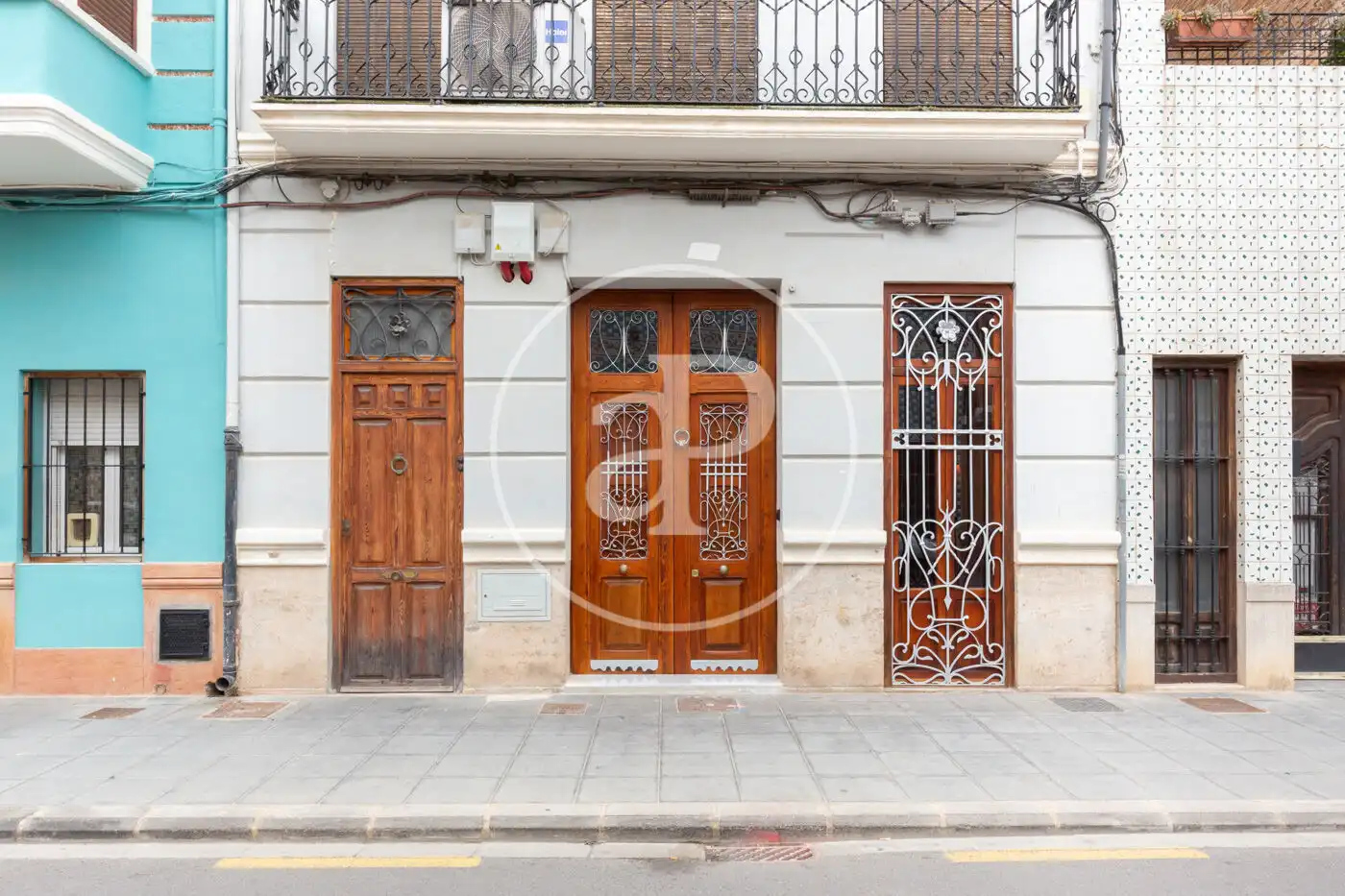 Vista exterior de Casa adosada en venta en Valencia con Aire acondicionado, Calefacción y Amueblado