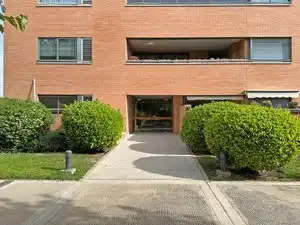 Vista exterior de Pis en venda en Pozuelo de Alarcón amb Traster, Alarma i Piscina comunitària