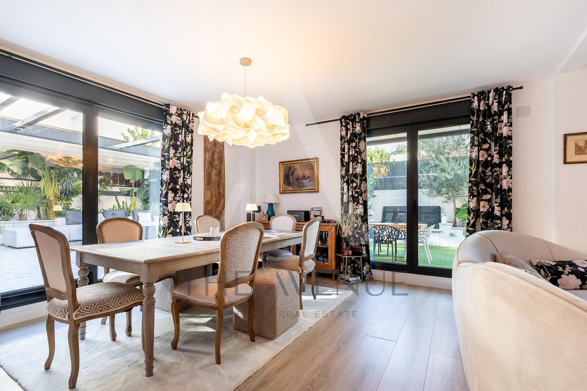 Dining room of Duplex for sale in Boadilla del Monte  with Air Conditioner, Private garden and Storage room