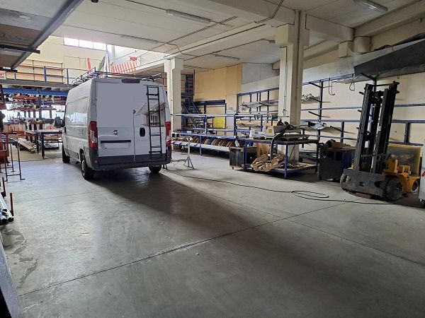 Parking of Industrial buildings to rent in  Madrid Capital  with Heating and Alarm