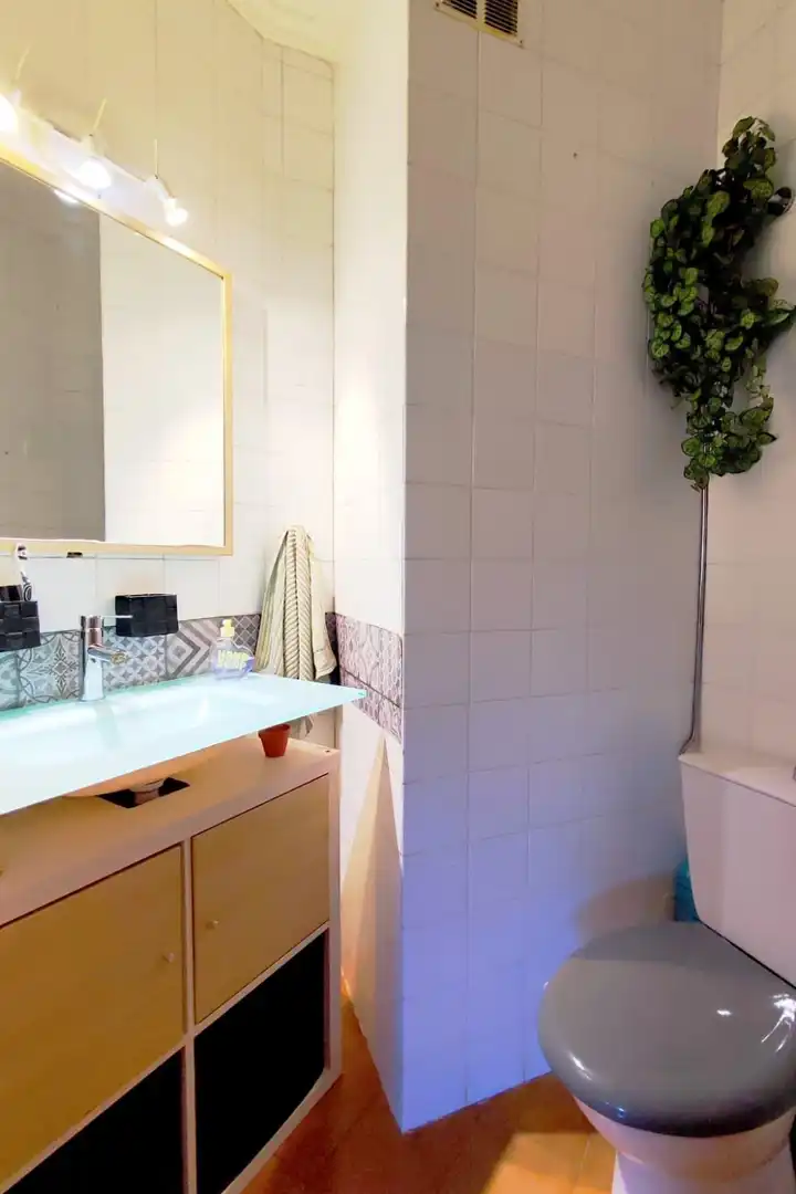 Badezimmer von Wohnung zum Verkauf in Valencia mit Klimaanlage, Heizung und Terrasse