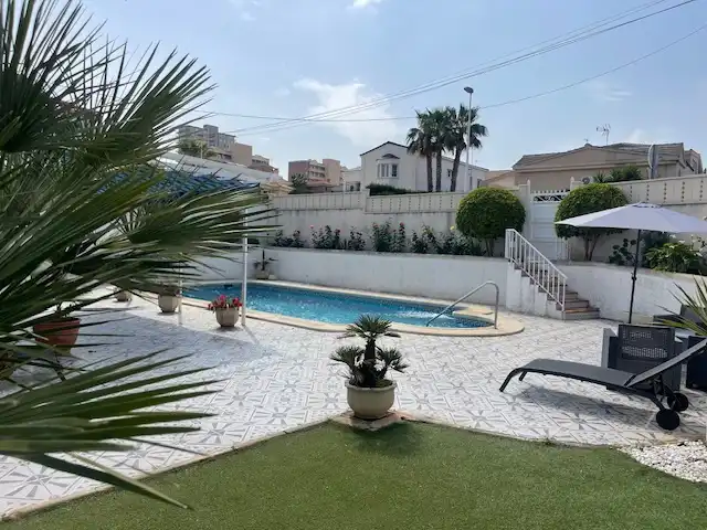Swimming pool of Houses for sale in Elche / Elx  with Air Conditioner, Heating and Terrace