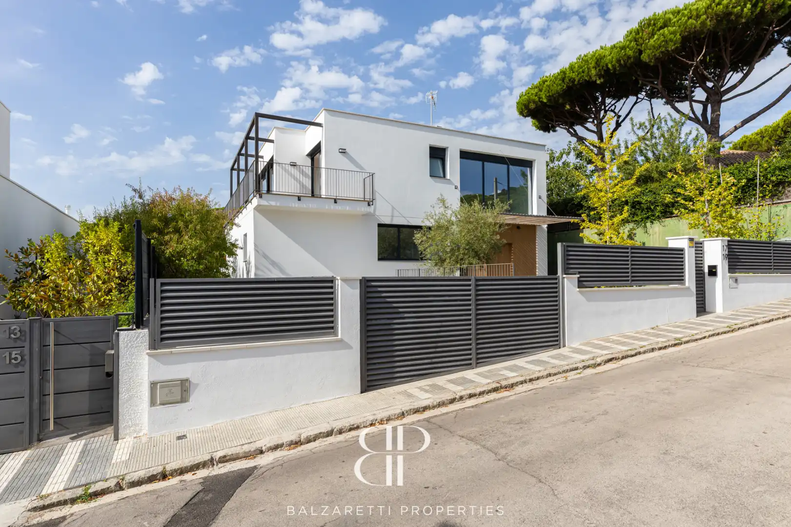 Vista exterior de Casa o chalet en venta en Premià de Dalt con Aire acondicionado, Jardín privado y Terraza