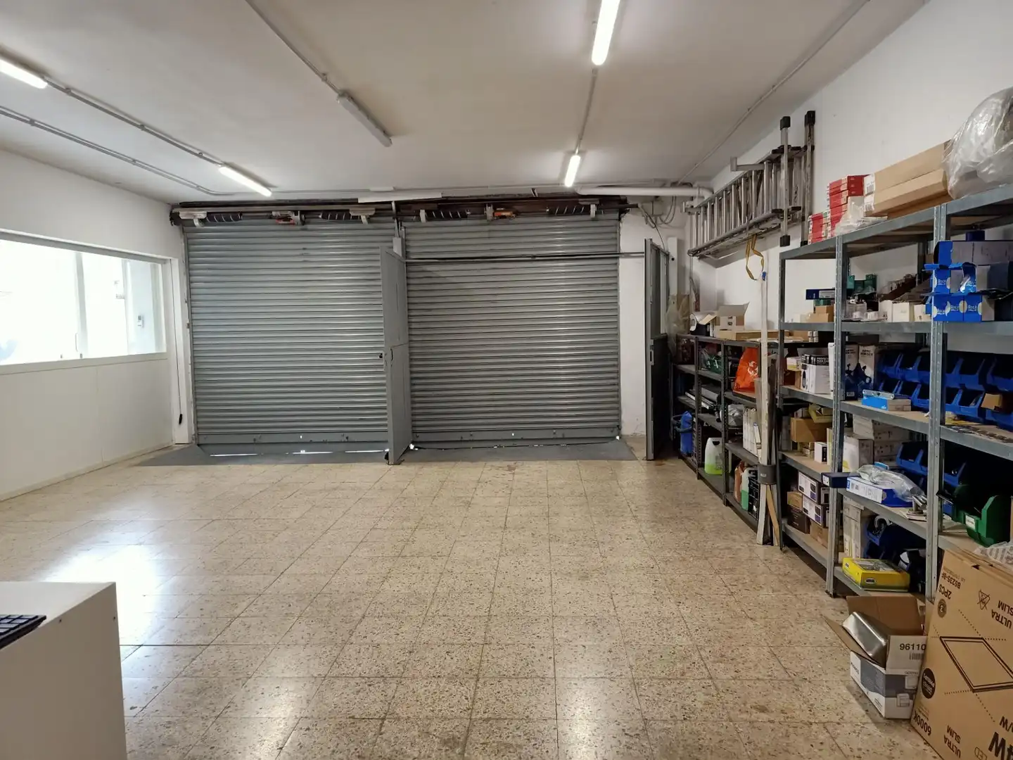 Local commercial à louer à Col.legis Nous, imagen 4
