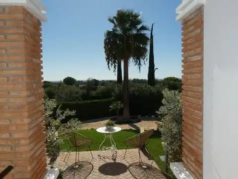 Villa con piscina in vendita a Calle c. de los olivos, imagen 4
