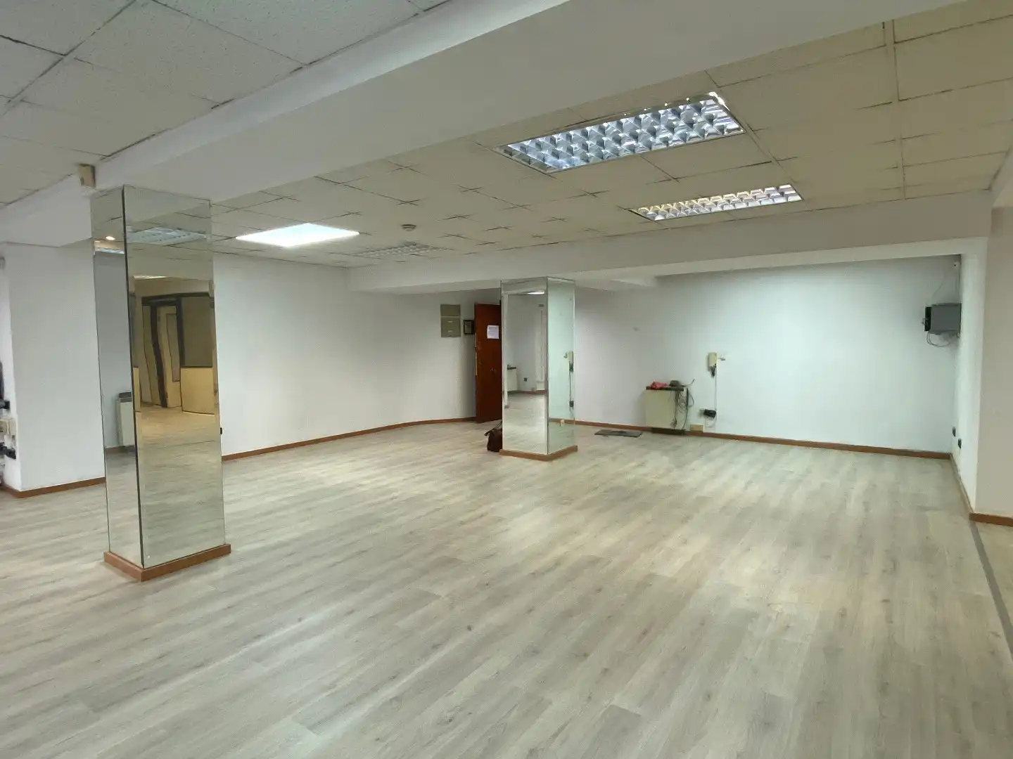 Oficina de lloguer a Avenida Reyes Católicos, imagen 26