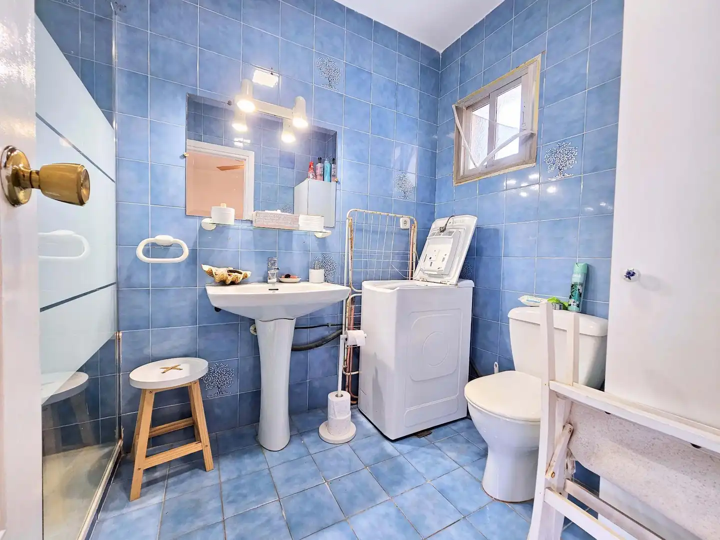 Bany de Apartament de lloguer en La Manga del Mar Menor amb Calefacció, Terrassa i Piscina comunitària