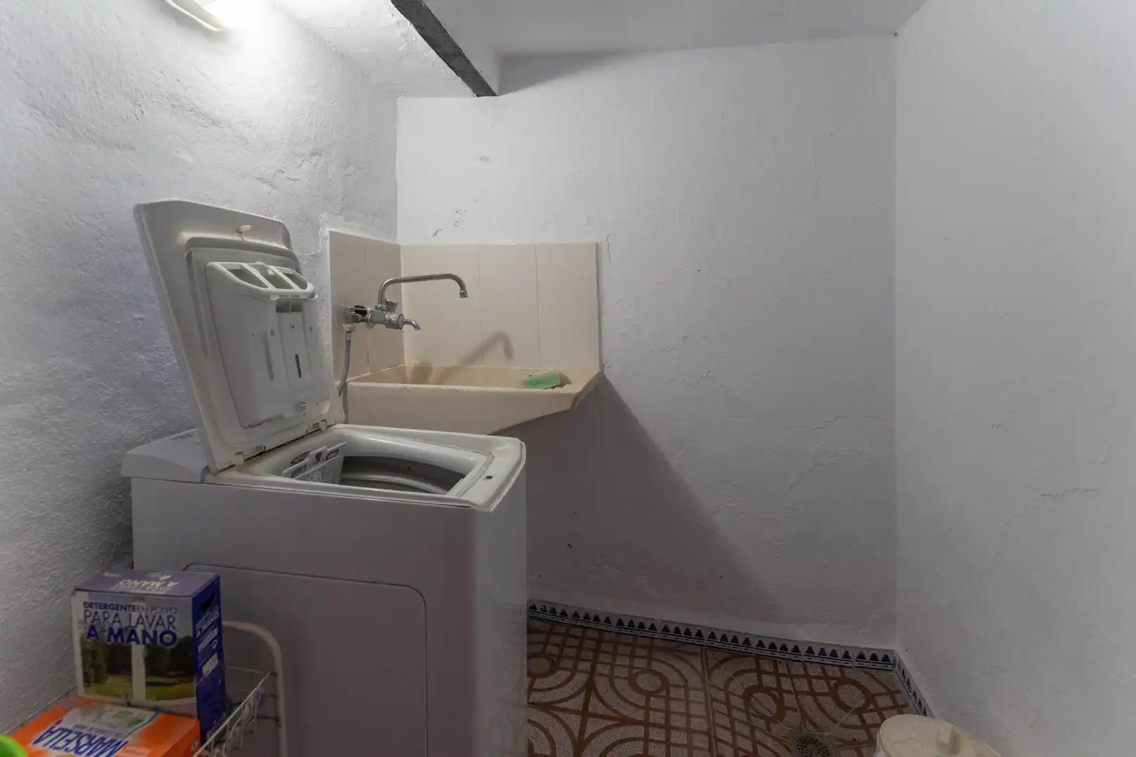 Erdgeschoss zur Miete in Alhaurín El Grande mit Terrasse, Abstellraum und Möbliert