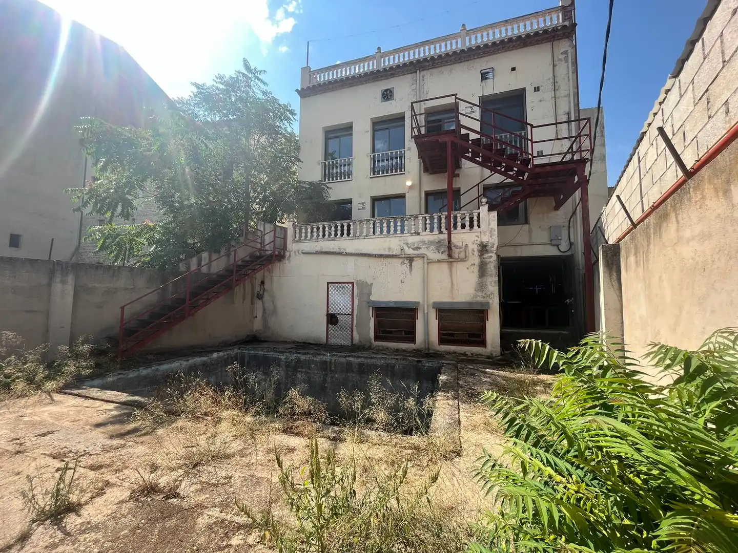 Exterior view of Buildings for sale in Valderrobres