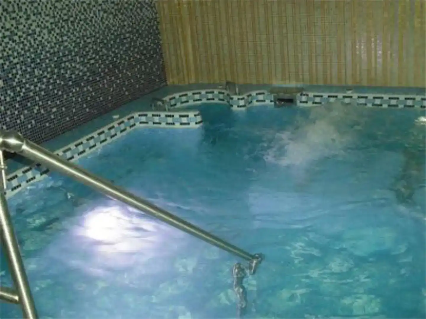 Piscina de Local de lloguer en Sigüenza amb Aire condicionat
