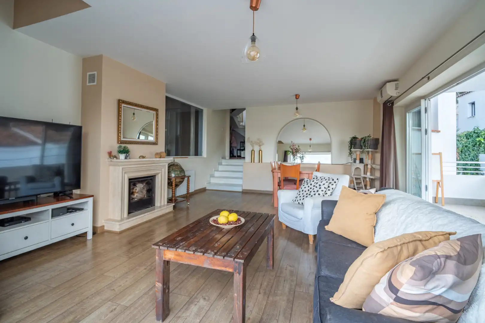 Living room of Houses for sale in Málaga  with Air Conditioner, Heating and Private garden
