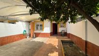 Jardí de Casa adosada en venda en Mairena del Aljarafe amb Aire condicionat i Terrassa