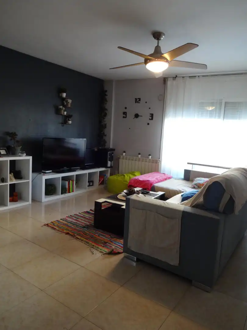 Living room of Flat for sale in Rubí  with Air Conditioner, Heating and Balcony
