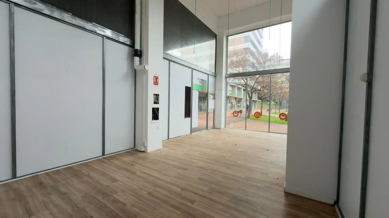 Local comercial en alquiler en Carrer Ernest Lluch 9, imagen 7