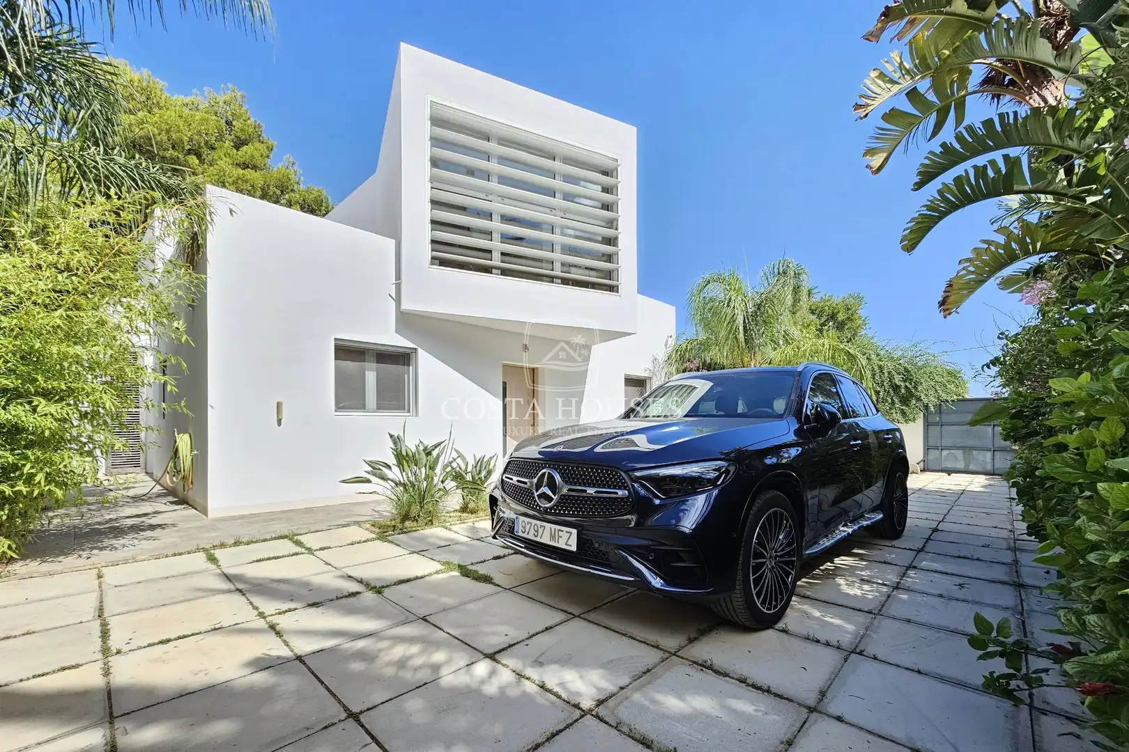 Exterior view of Houses for sale in Dénia  with Air Conditioner, Private garden and Terrace