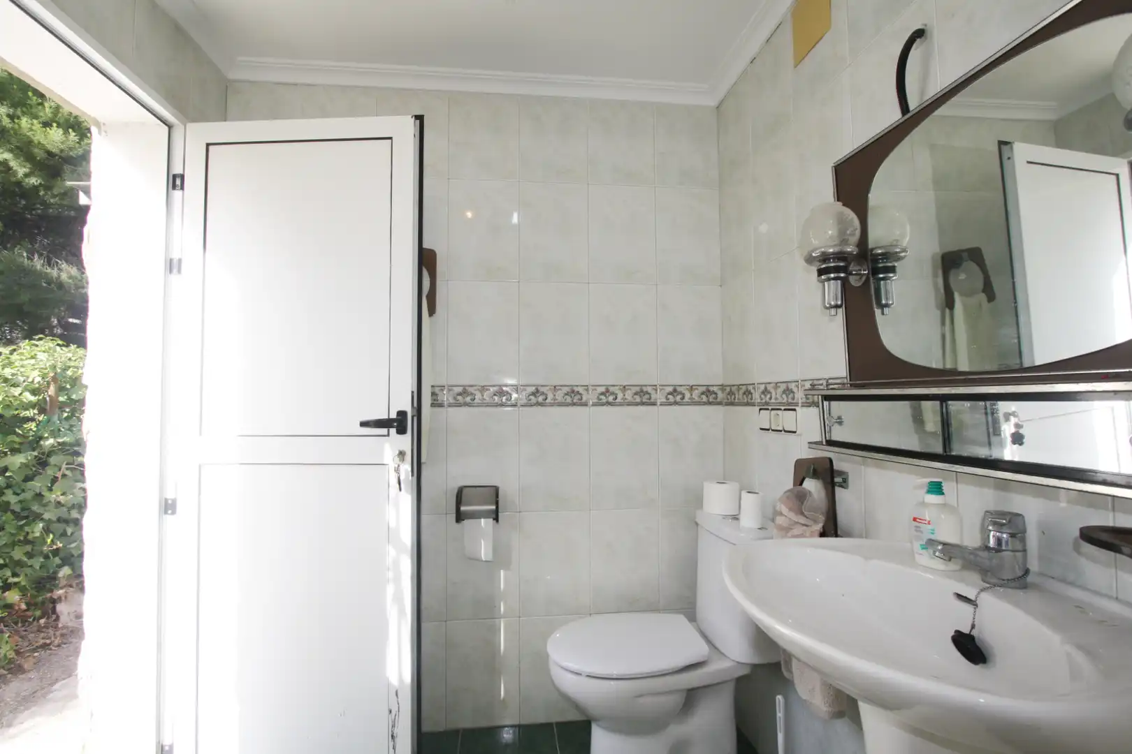 Bany de Casa o xalet en venda en Albacete amb Aire condicionat, Jardí privat i Terrassa