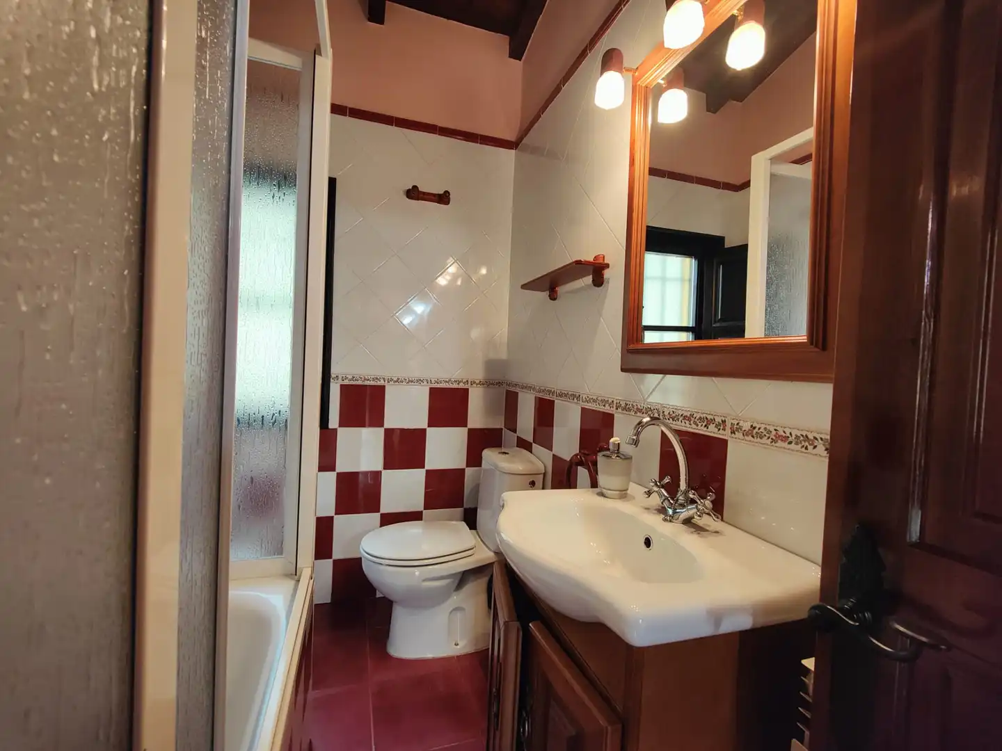 Baño de Casa o chalet en venta en Quirós con Jardín privado, Amueblado y Balcón