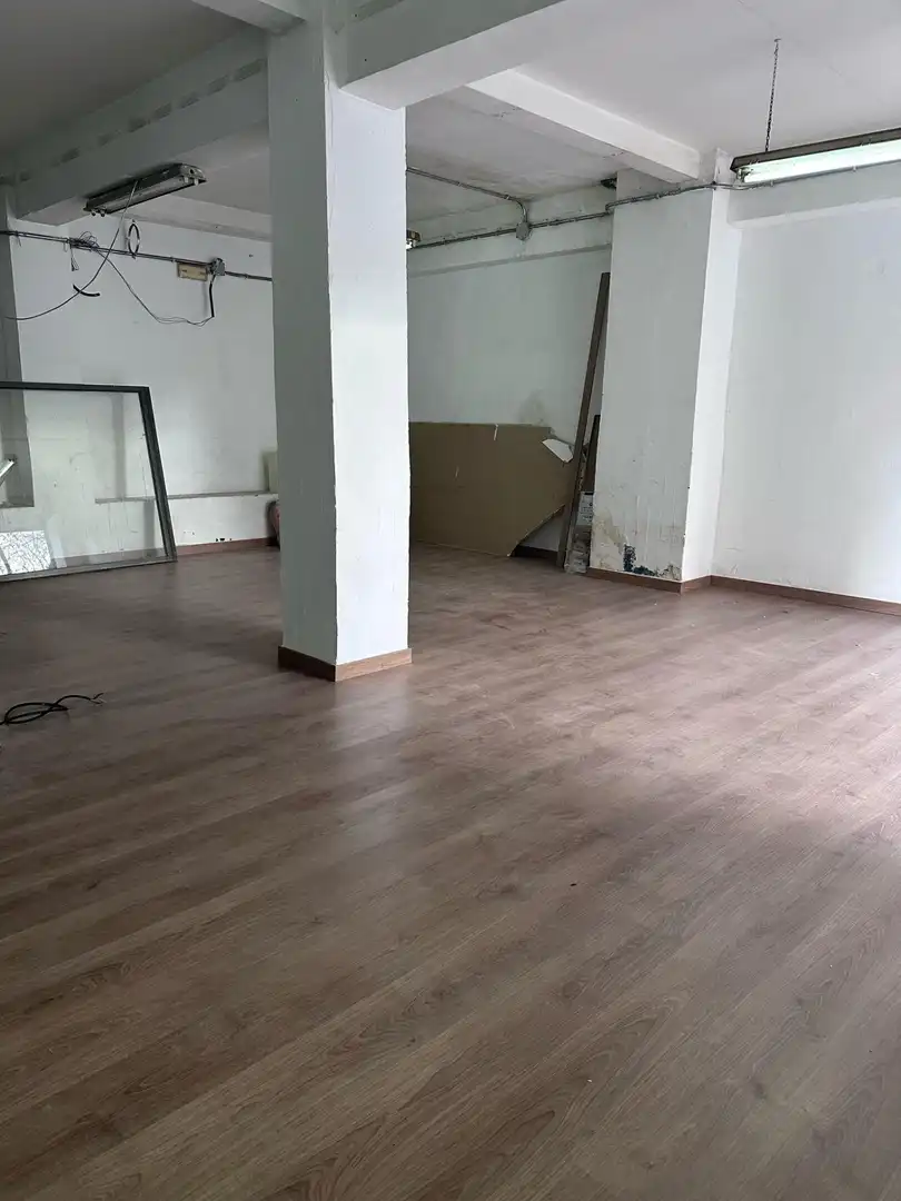 Gewerbefläche zur Miete in Villafontana - Estoril I