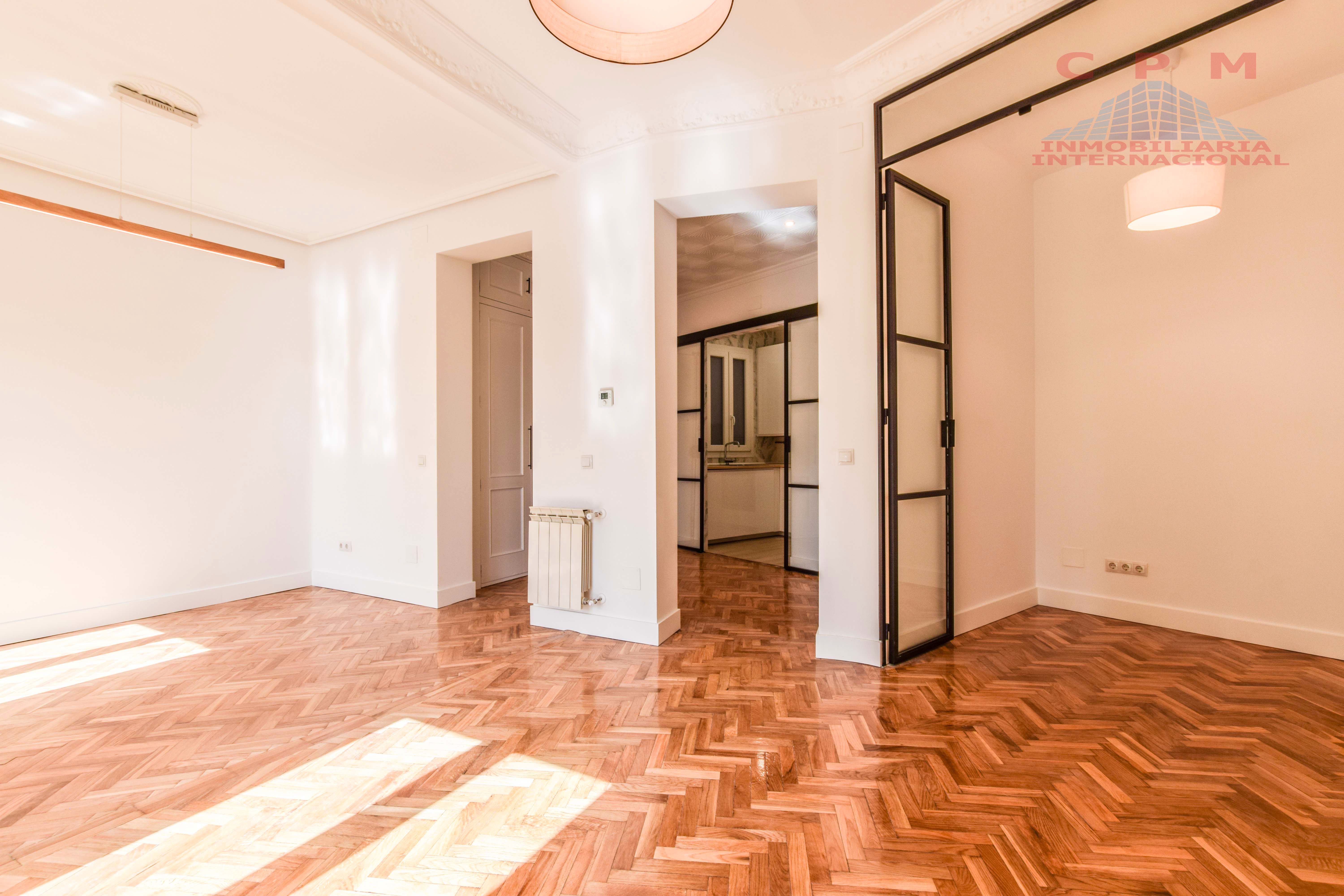 Dormitori de Pis de lloguer en  Madrid Capital amb Aire condicionat, Calefacció i Parquet