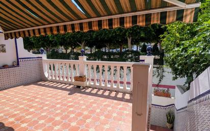 Terrassa de Casa adosada en venda en Rincón de la Victoria amb Terrassa i Traster