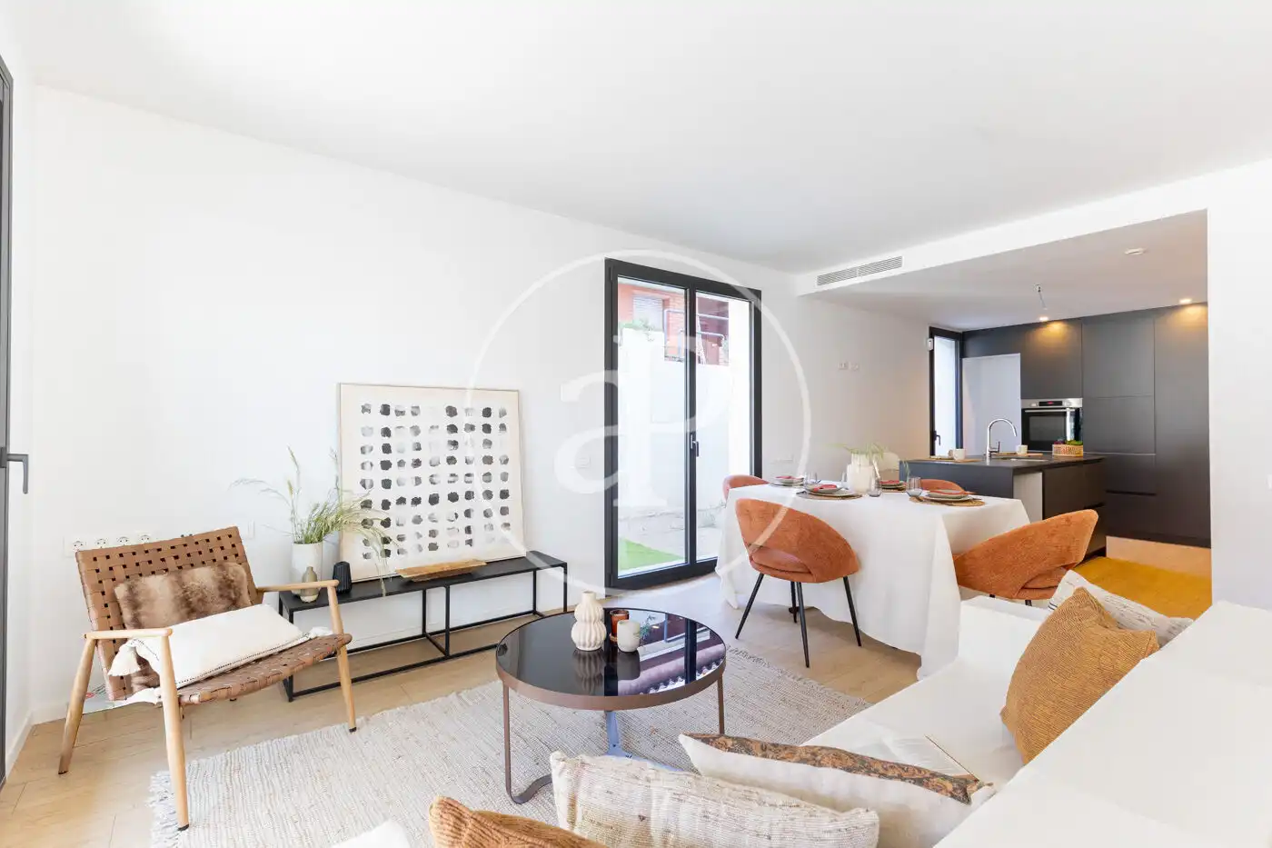Sala de estar de Piso en venta en Sant Cugat del Vallès con Aire acondicionado, Calefacción y Jardín privado