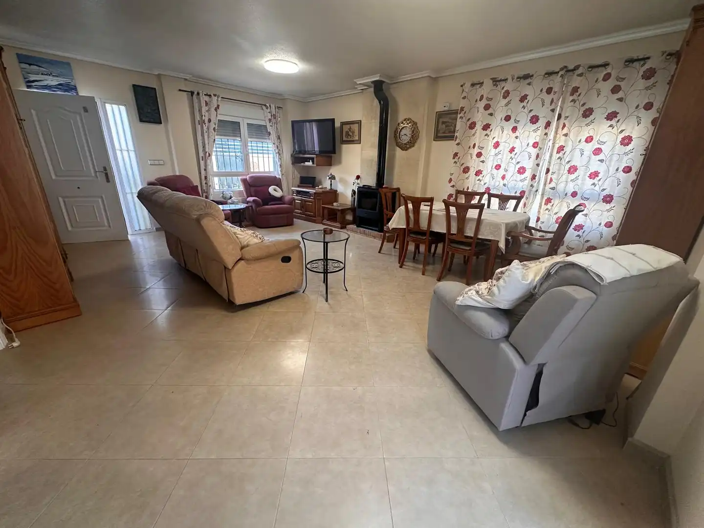 Sala d'estar de Casa adosada en venda en Daya Nueva amb Aire condicionat, Calefacció i Jardí privat