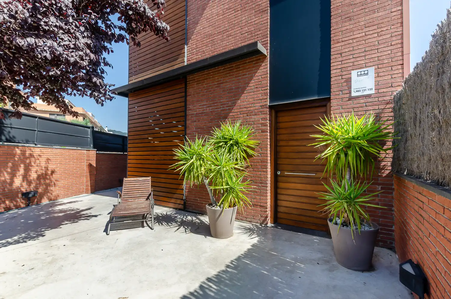 Detached house with garden for sale in Carrer Chet Baker, imagen 3