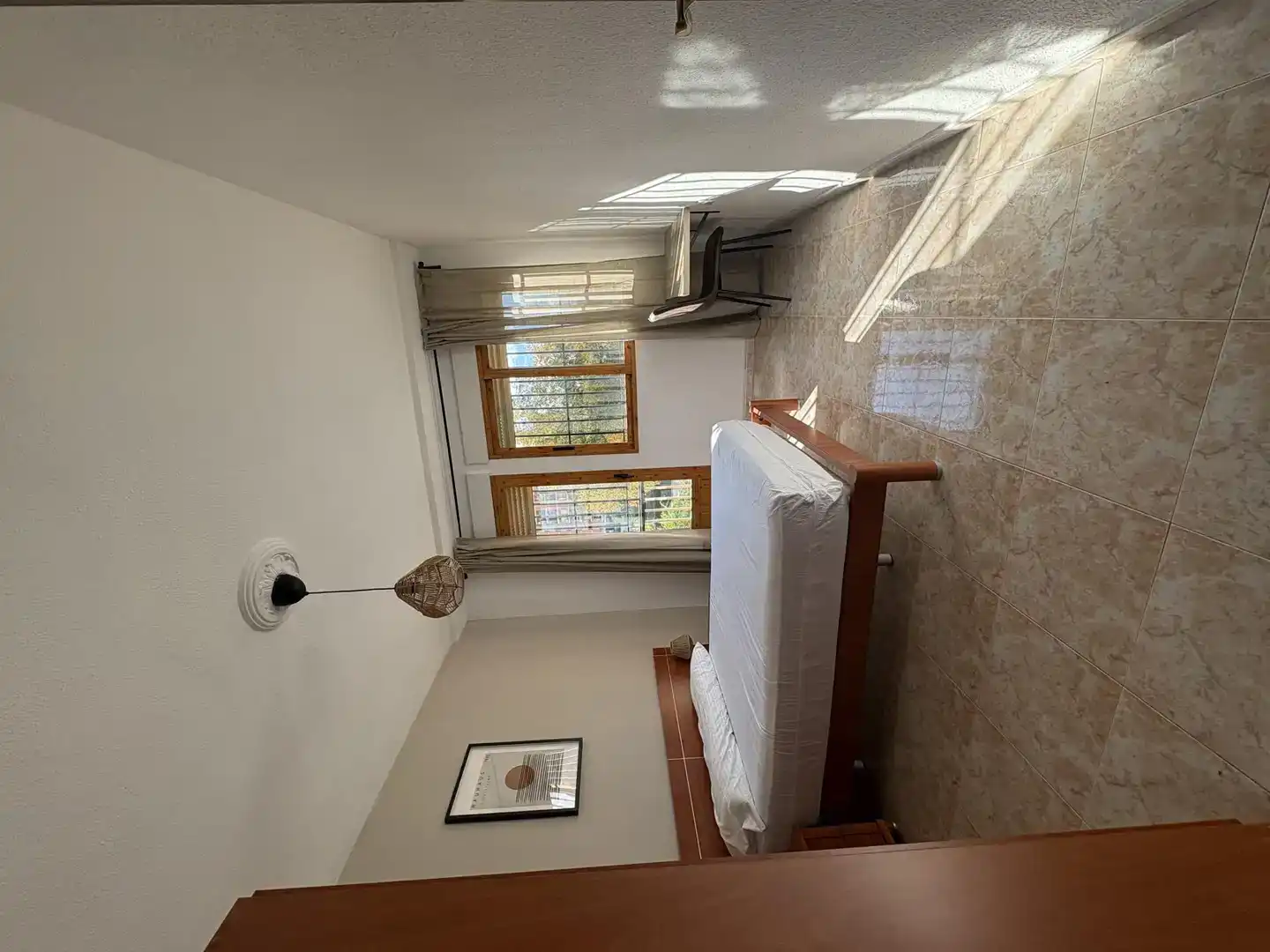 Dormitori de Apartament per a compartir en Granada amb Jardí privat i Balcó