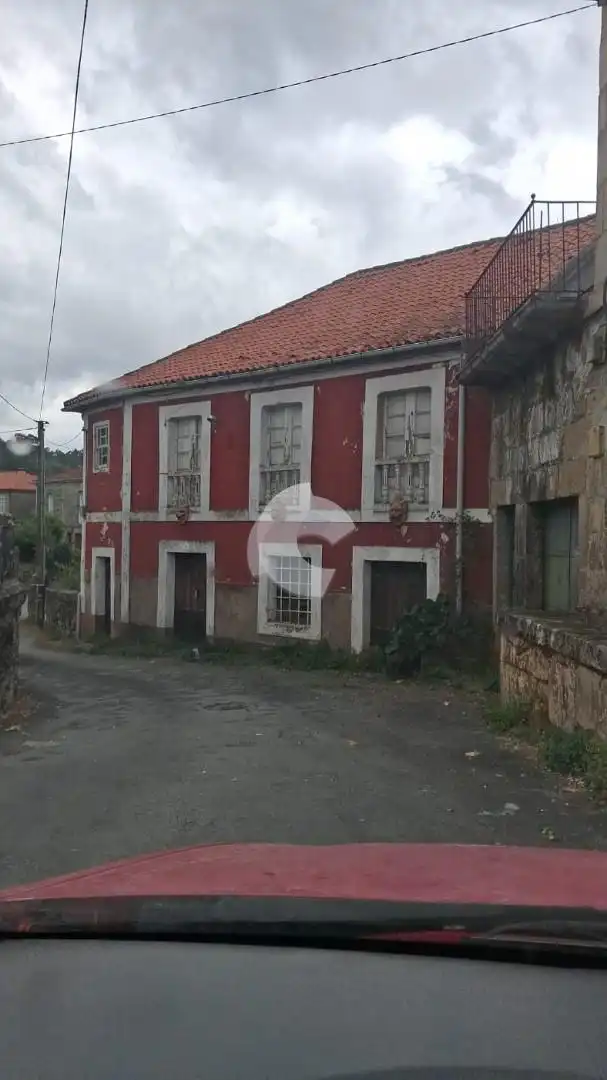Maison mitoyenne avec jardin à vendre à Entrimo