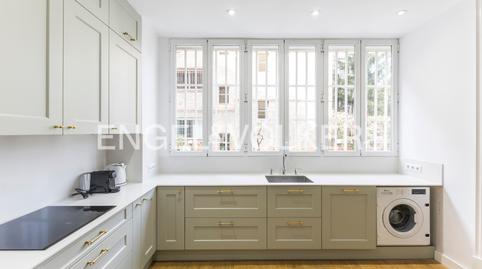 Foto 3 de Apartament de lloguer a Avenida de Pío XII, Castilla,  Madrid Capital