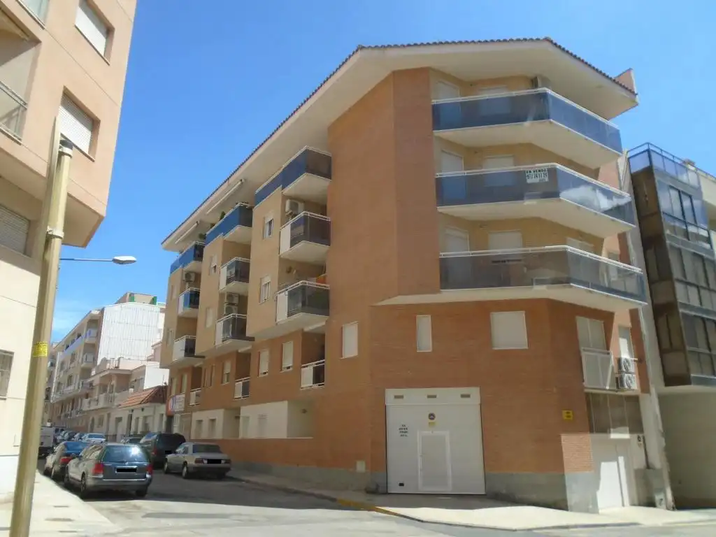 Vista exterior de Garatge en venda en La Ràpita